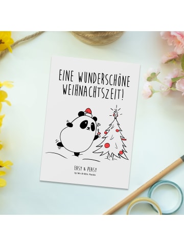 Mr. & Mrs. Panda Postkarte Panda Weihnachtszeit mit Spruch in Weiß