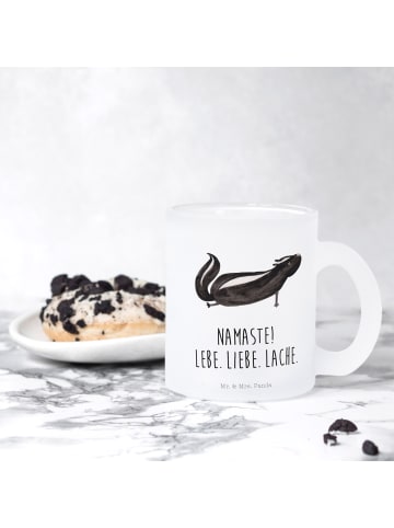Mr. & Mrs. Panda Kaffeebecher Stinktier Yoga mit Spruch in Transparent