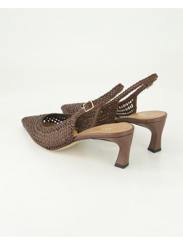 George Watts Slingpumps in Braun