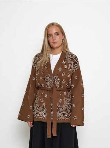 Peppercorn Cardigan in Toffee Jacquard