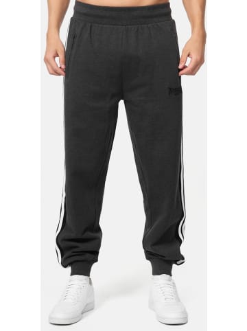 Lonsdale Sweat Pant "Vesington" in Schwarz