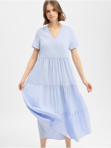 Marie Lund Kleid in hellblau weiß - 0001
