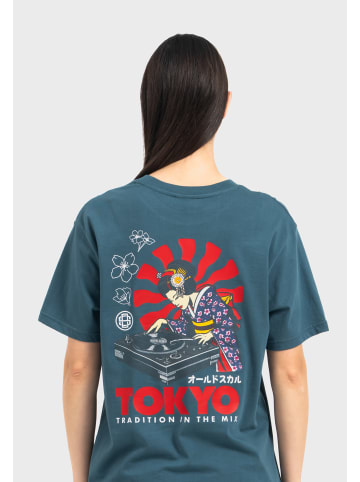 OLDSKULL T-Shirt Asian Neon Djane Logo Graphic in Dark Green