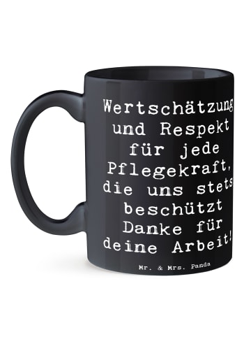 Mr. & Mrs. Panda Trinkbecher Spruch Pflegekraft Wertschätzung mi... in Schwarz