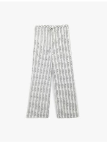 KOTON HOSEN in Schwarz Gestreift