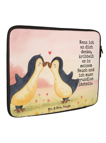 Mr. & Mrs. Panda Notebook Tasche Pinguine Kuss Design mit Spruch in Weiß