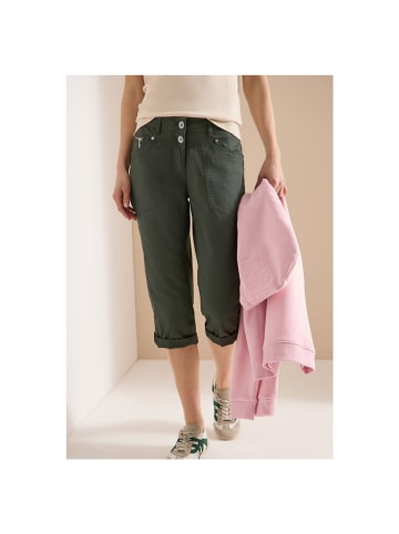 Cecil Capri in clear khaki