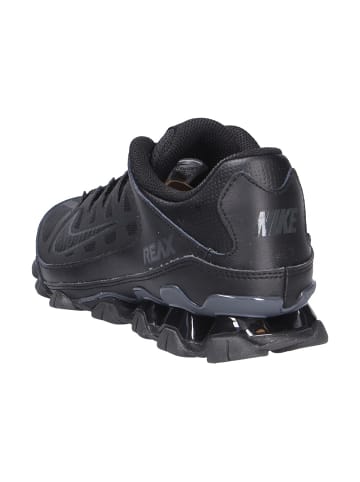 Nike Sneaker REAX 8 TR WOMAN in schwarz