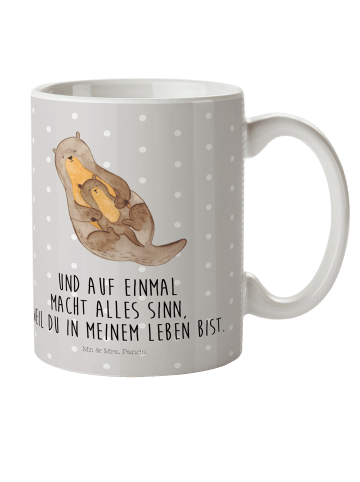 Mr. & Mrs. Panda Kindertasse Otter Kind mit Spruch in Grau Pastell