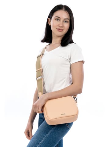 SURI FREY Umhängetasche SFY Hanny in apricot 642