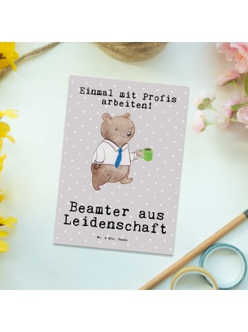 Mr. & Mrs. Panda Wanddeko Beamter Leidenschaft mit Spruch in Grau Pastell