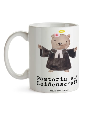 Mr. & Mrs. Panda Tasse Pastorin Leidenschaft mit Spruch in Weiß