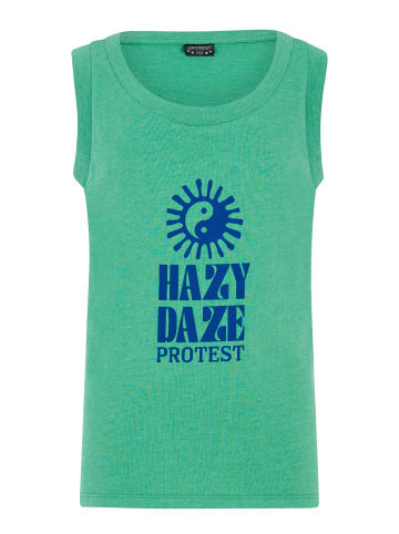 Protest " PRTAdori JR in Jardin Green