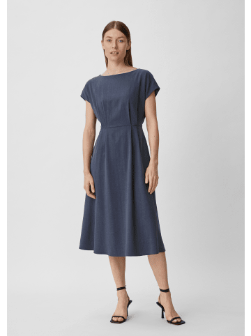 comma Kleid lang in Blau