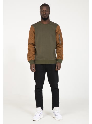 PLUS EIGHTEEN Sweater in Khaki