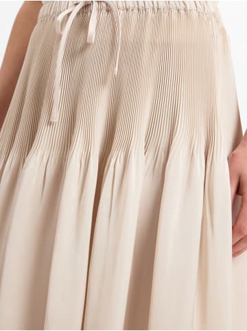 OPUS Rock Ribane French in sand