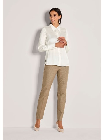 MADELEINE Elegante Viskosebluse mit verdeckter Knopfleiste in wollweiß