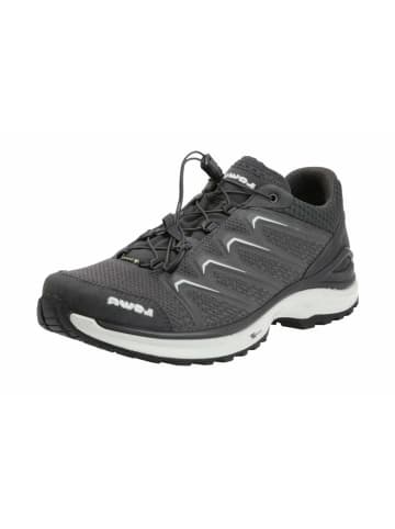 LOWA Outdoorschuhe in grau