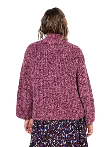 Pullover in brombeere