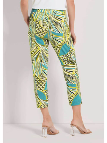 MADELEINE Farbige Schlupfhose mit grafischem Print in khaki / multicolor