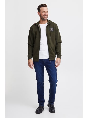 FQ1924 Kapuzensweatjacke FQWilliam 21900563 Coole Kapuzensweatjacke mit Brust-Emblem in Grün