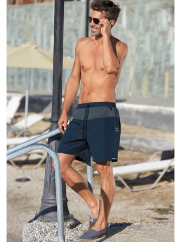 wavebreaker Shorts in nachtblau