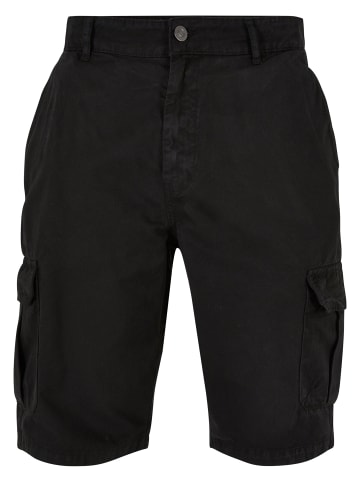 Urban Classics Cargo Shorts in black