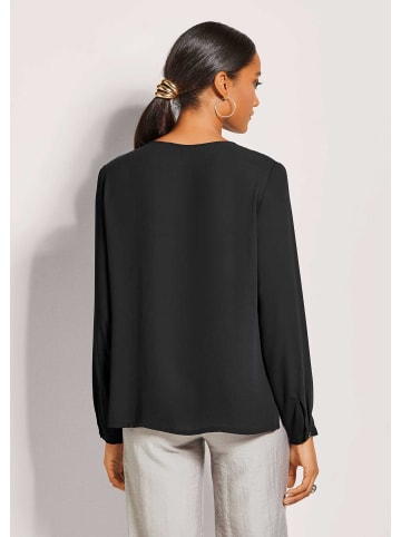 MADELEINE Leichte Rundhals-Bluse in schwarz