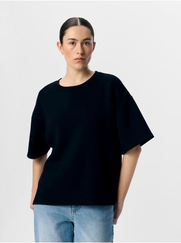Object T-Shirt in Black