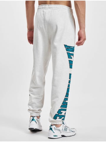 New Balance Jogginghose in sea salt heather