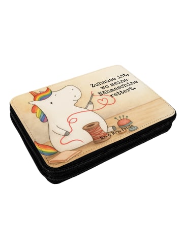 Mr. & Mrs. Panda Federmappe Einhorn Näherin Design mit Spruch in Weiß