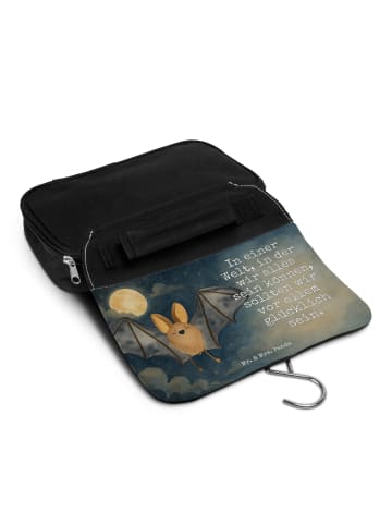 Mr. & Mrs. Panda badtasche Fledermaus Flügel Design mit Spruch in Weiß