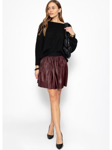 SASSYCLASSY Plissierter Rock aus Kunstleder in Rot