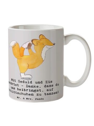 Mr. & Mrs. Panda Kaffeebecher Eiskunstlauf Trainerin mit Spruch in Grau Pastell