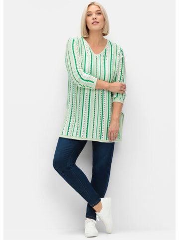 sheego Pullover in grün-offwhite