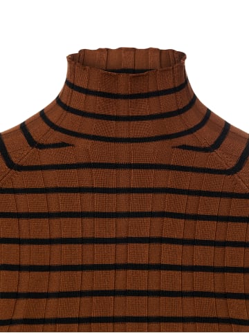 Marie Lund Pullover in nougat