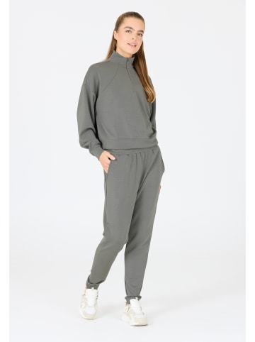 Endurance Pullover Jade in 3219 Sedona Sage