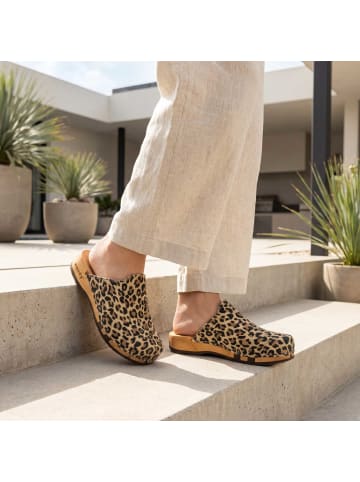Woody Slipper in gold