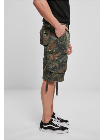 Brandit Cargo Shorts in flecktarn