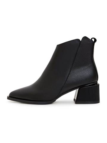 CESARE GASPARI Stiefelette in Black