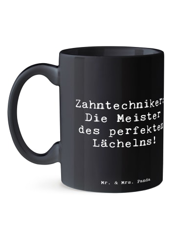 Mr. & Mrs. Panda Kaffeebecher Spruch Zahntechniker Lächeln mit S... in Schwarz