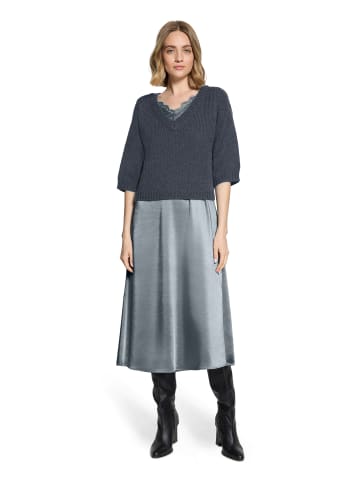 Robe Légère Kleid in grau - 0002