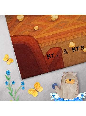Mr. & Mrs. Panda Gästehandtuch Fuchs Filme gucken Design ohne Sp... in Weiß