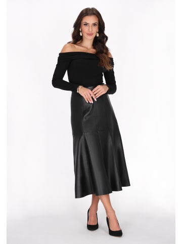 faina Women Skirt in black