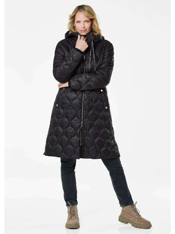 GOLDNER Kurzgröße: Wintermantel mit Stehkragen und Kapuze in schwarz