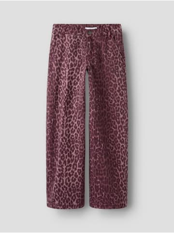 name it Hose in Burgundy