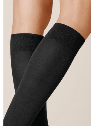 Kunert Kniestrümpfe Fly&Care® stützend in Black