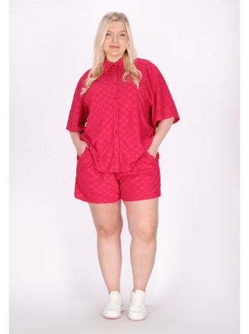 myMo Plus Size Shorts in Pink