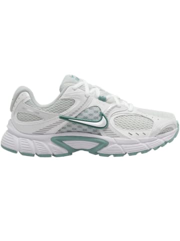 Nike V5 RNR Sneaker in weiß