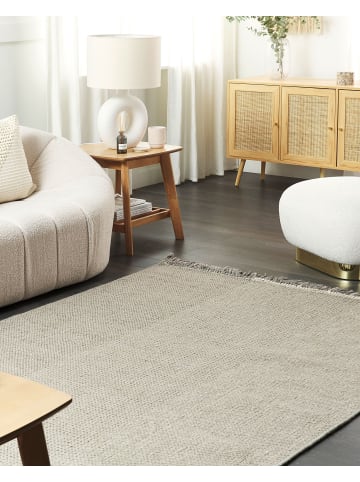 Beliani Geflochtener Teppich TEKELER in Grau - (W) 140 x (H) 1.5 x (L) 200 cm